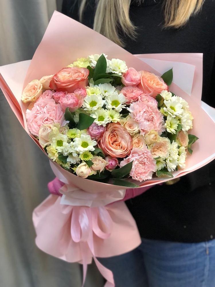 Букет цветов из: Гвоздики, Розы и Хризантемы в Междуреченском