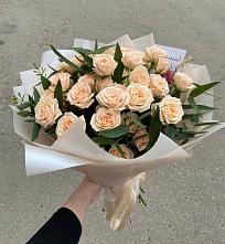Букет Кремовые розы Латте в Междуреченском