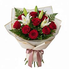 Букет цветов из:  Лилии и Розы в Междуреченском