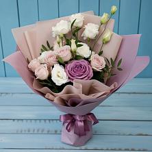 Букет цветов из:  Розы и Лизиантусы в Междуреченском