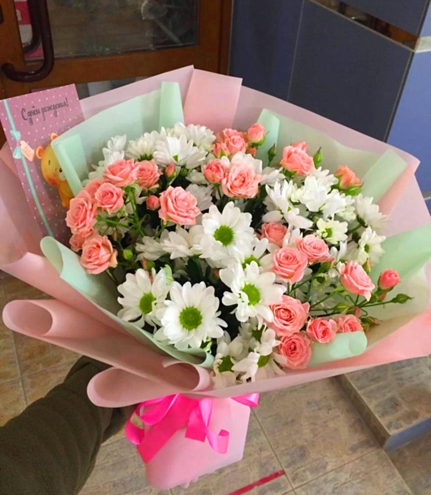 Букет цветов из: Розы и Хризантемы в Междуреченском