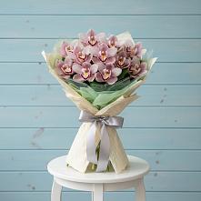 Букет цветов из:  Орхидеи и Розы в Междуреченском
