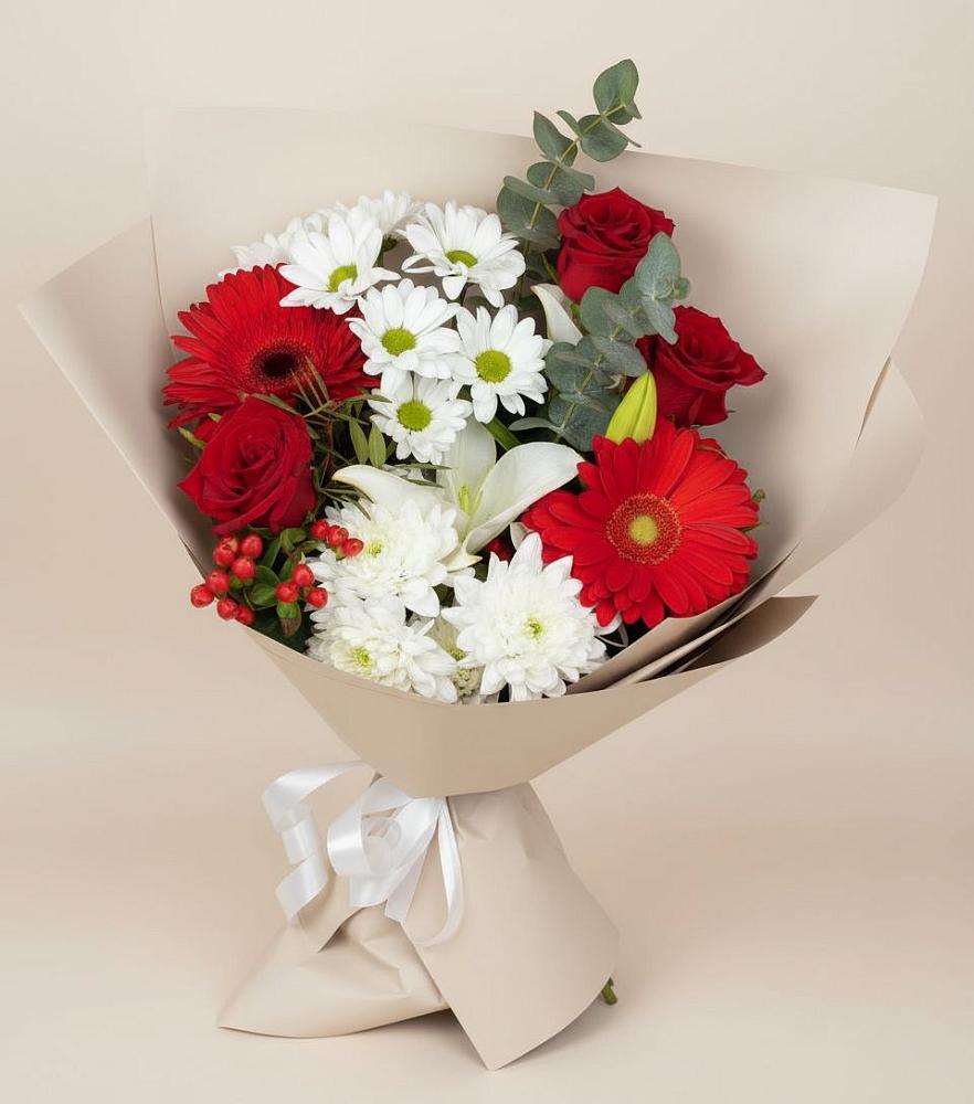 Букет цветов из: Розы, Хризантемы, Герберы и Лилии в Междуреченском
