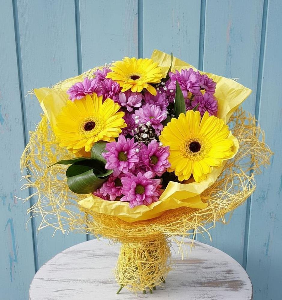 Букет цветов из: Хризантемы и Герберы в Междуреченском