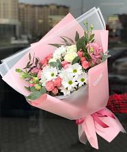Букет цветов из:  Розы, Лизиантусы и Хризантемы в Междуреченском
