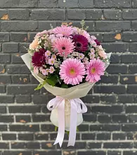 Букет цветов из:  Герберы и Хризантемы в Междуреченском